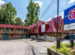 Motel 6 Gatlinburg Smoky Mountains